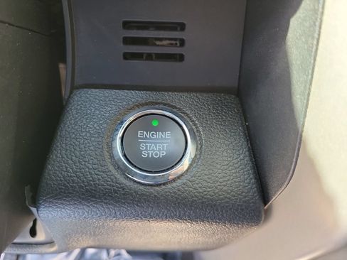 Used 2019 Ford F150 Lariat RWD image 26