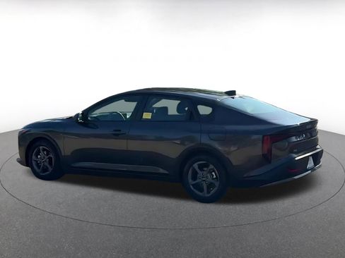 Used 2025 Kia K4 LXS image 10
