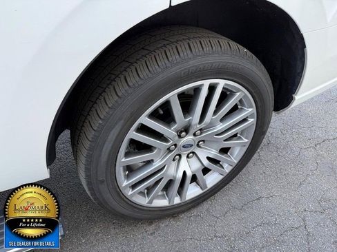 Used 2022 Ford Expedition Platinum image 23