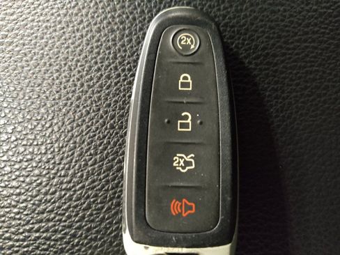 Used 2017 Ford Expedition EL Limited w/ Equipment Group 301A image 32