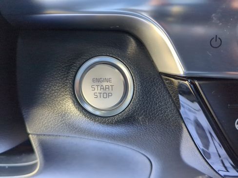 Used 2022 Kia Telluride EX w/ EX Premium Package image 32