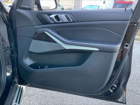 Used 2025 BMW X5 xDrive50e image 22