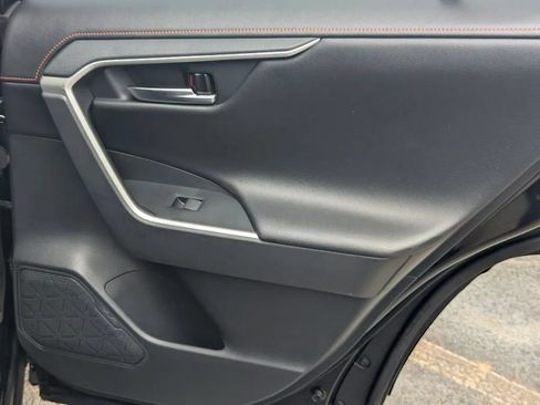 Used 2019 Toyota RAV4 Adventure w/ Cold Weather Package AWD/4WD image 15