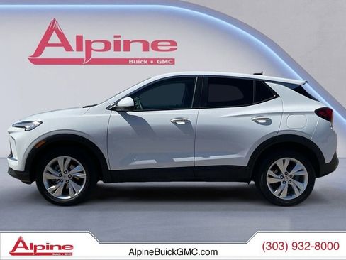 Used 2025 Buick Encore GX Preferred AWD/4WD image 2