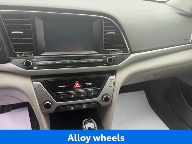 Used 2018 Hyundai Elantra SEL FWD image 15