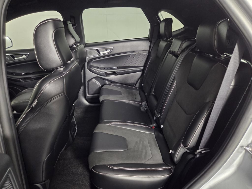 Used 2020 Ford Edge ST AWD/4WD image 23