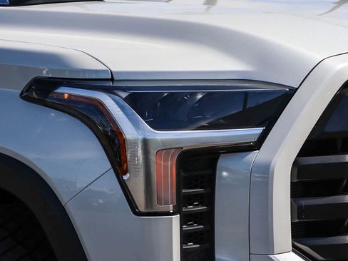 Used 2024 Toyota Tundra Limited image 4