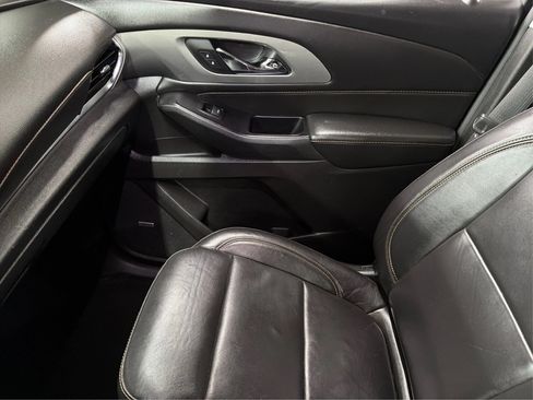 Used 2018 Chevrolet Traverse LT FWD image 37