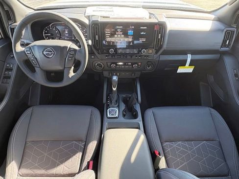 Used 2026 Nissan Frontier SV w/ All-Weather Content Package AWD/4WD image 21