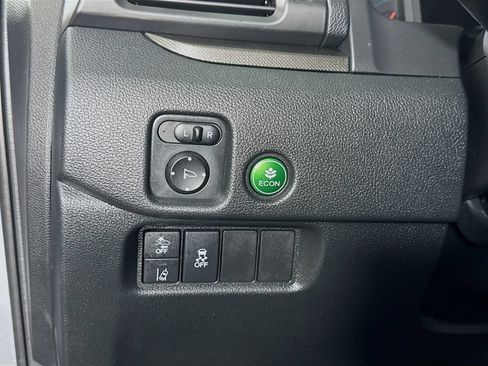 Used 2022 Honda Pilot TrailSport image 11