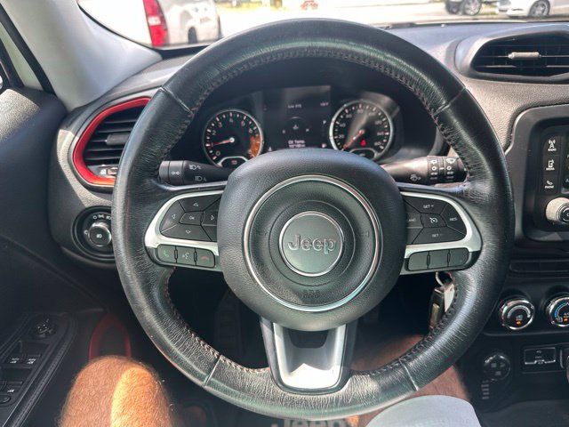 Used 2015 Jeep Renegade Trailhawk AWD/4WD image 23