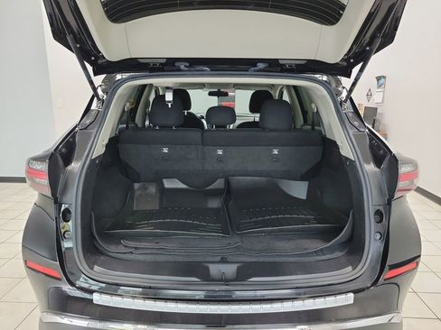 Used 2019 Nissan Murano S image 10