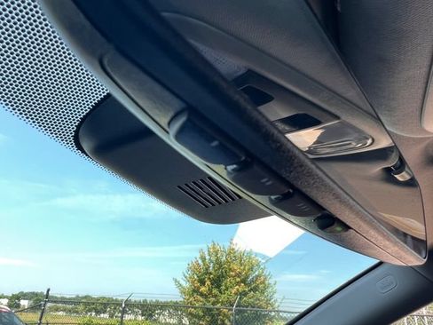 Used 2020 Honda Pilot Touring image 27
