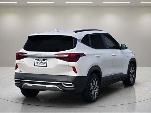 Used 2022 Kia Seltos EX AWD/4WD image 10
