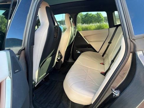 Used 2024 BMW iX xDrive50 w/ Premium Package AWD/4WD image 11