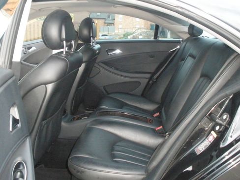 Used 2006 Mercedes-Benz CLS 500 image 26