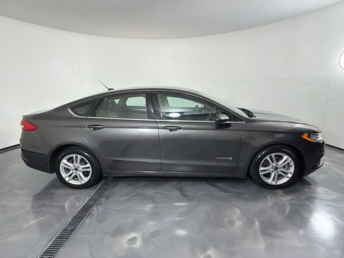 Used 2018 Ford Fusion S FWD image 4