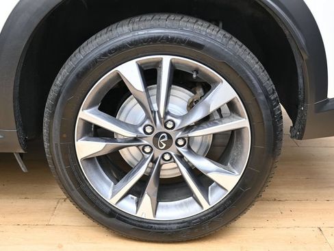 Used 2023 INFINITI QX60 Luxe AWD/4WD image 13