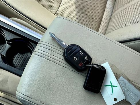 Used 2012 Lincoln MKZ AWD image 10