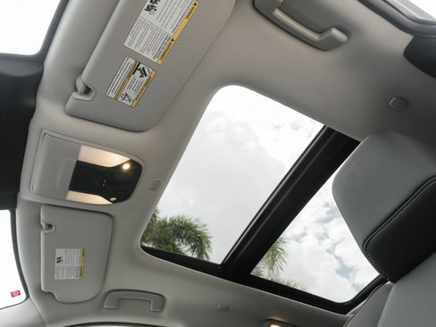 Certified 2026 INFINITI QX60 Luxe w/ Cargo Package FWD image 18