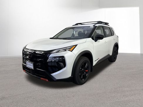 New 2026 Nissan Rogue Rock Creek image 2