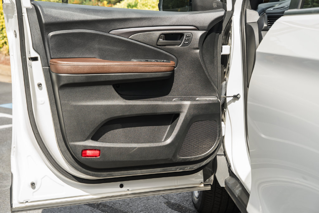 Certified 2025 Honda Passport EX-L image 40