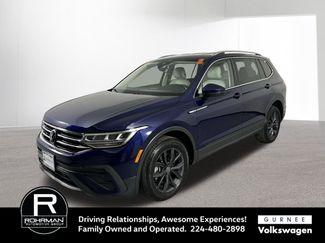 Used 2022 Volkswagen Tiguan SE image 1