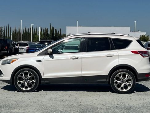 Used 2014 Ford Escape Titanium w/ Equipment Group 401A FWD image 6