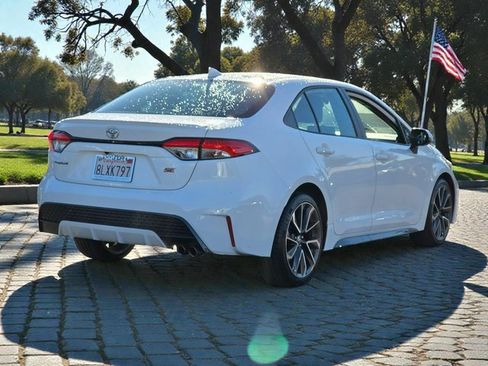 Used 2020 Toyota Corolla SE image 4