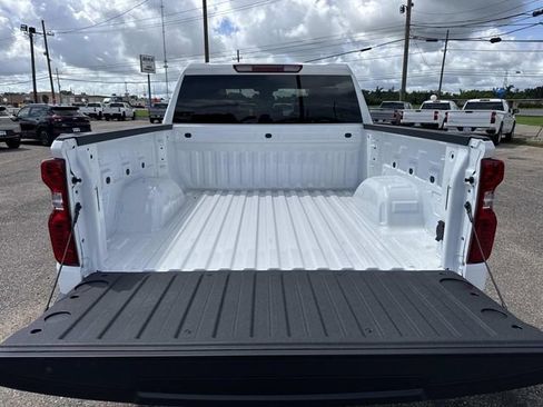 New 2026 Chevrolet Silverado 1500 LT w/ Z71 Off-Road Package AWD/4WD image 17