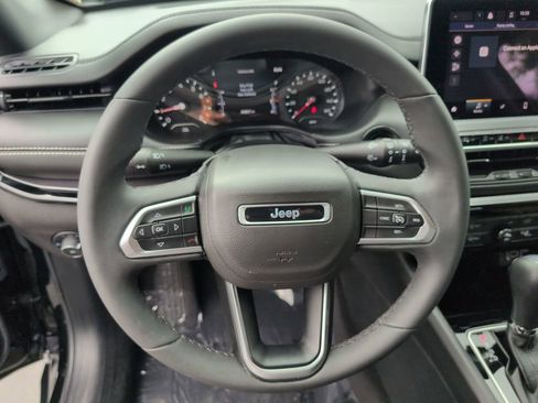 Certified 2022 Jeep Compass Altitude image 16