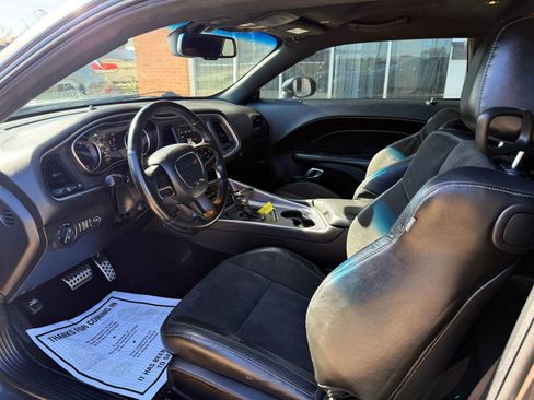 Used 2019 Dodge Challenger R/T Scat Pack w/ Plus Package image 19