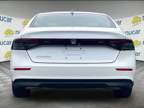 Used 2023 Honda Accord EX image 5