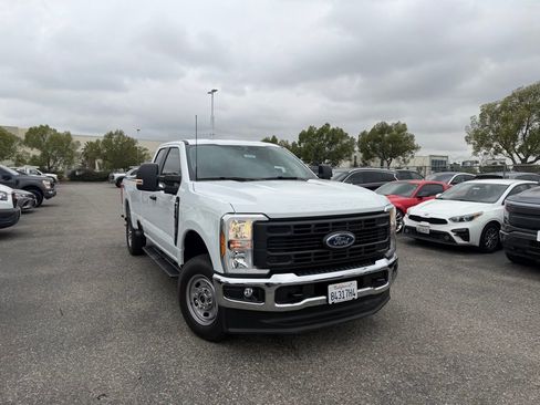 Used 2025 Ford F350 XL w/ XL Chrome Package AWD/4WD image 2