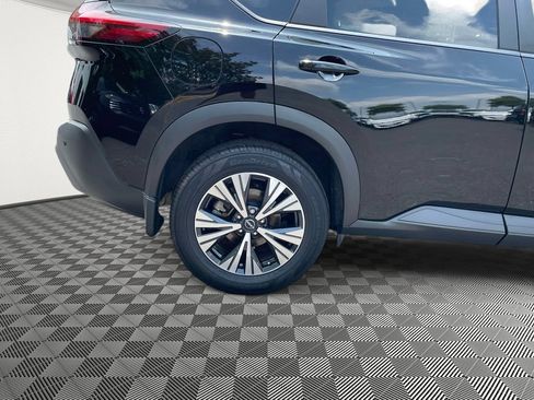 Used 2023 Nissan Rogue SV FWD image 7