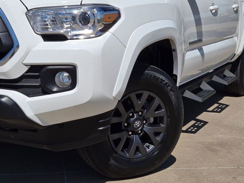 Used 2023 Toyota Tacoma SR5 image 7