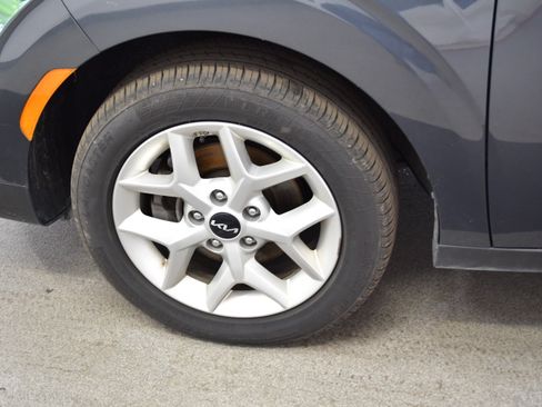 Used 2024 Kia Soul LX w/ Option Group 015 FWD image 34