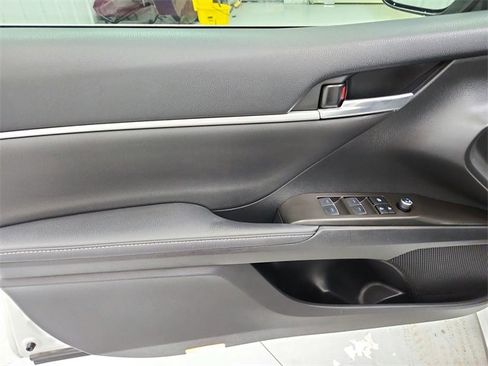 Used 2023 Toyota Camry XSE image 35