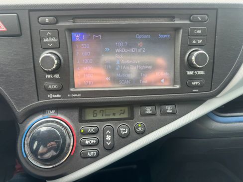 Used 2012 Toyota Prius C Three image 25