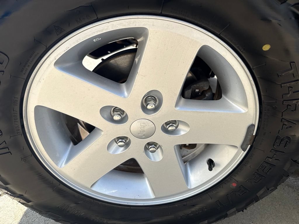 Used 2018 Jeep Wrangler Sport AWD/4WD image 32