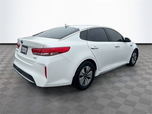 Used 2017 Kia Optima Premium image 7