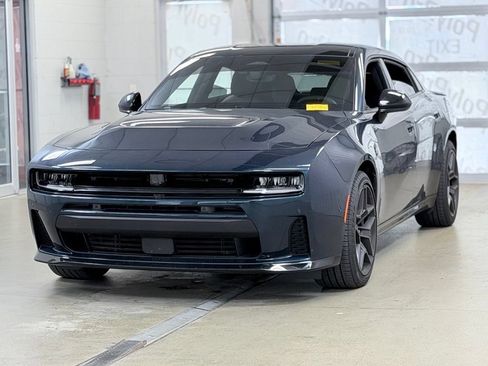 Used 2026 Dodge Charger Scat Pack w/ Blacktop Package AWD/4WD image 3