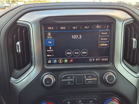 Used 2021 Chevrolet Silverado 1500 LT Trail Boss w/ Convenience Package II image 16