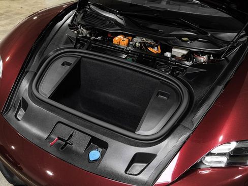 Used 2021 Porsche Taycan 4S w/ Premium Package image 50