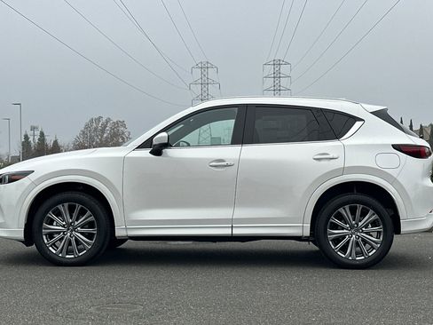 New 2025 MAZDA CX-5 Signature image 7