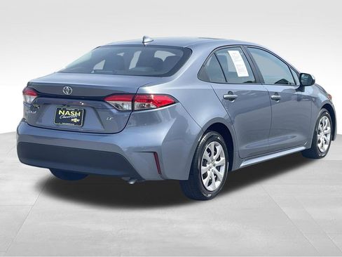 Used 2025 Toyota Corolla LE image 3