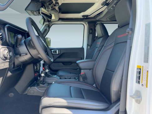 New 2025 Jeep Wrangler Unlimited Rubicon image 5