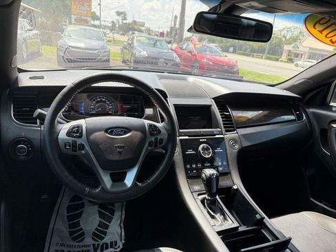 Used 2019 Ford Taurus Limited FWD image 15