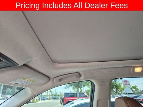 Used 2024 Nissan Pathfinder Platinum AWD/4WD image 11