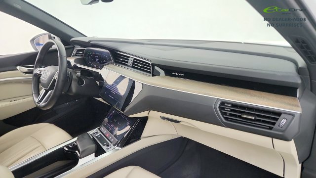 Used 2024 Audi Q8 e-tron Premium AWD/4WD image 34